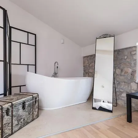 Apartment Dreamer's House With A Swimming Pool In Istria Brtonigla
