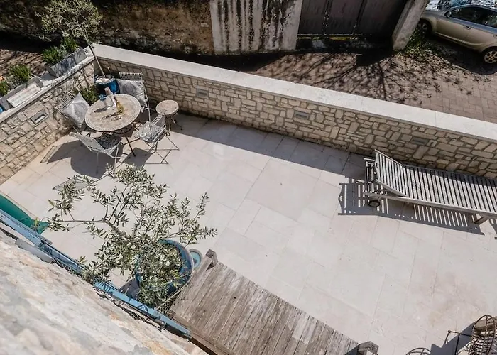 Dreamer's House With A Swimming Pool In Istria *