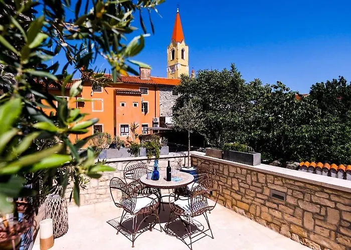 Apartment Dreamer's House With A Swimming Pool In Istria